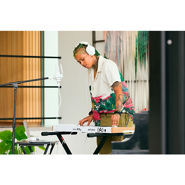 ARTURIA KEYLAB Mk3 49 (Metal Frame semi-weighted - Includes Analog Lab, UVI Grand Piano, Ableton Lite)